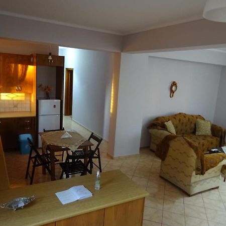Апартаменты Blerina'S House Саранда Экстерьер фото
